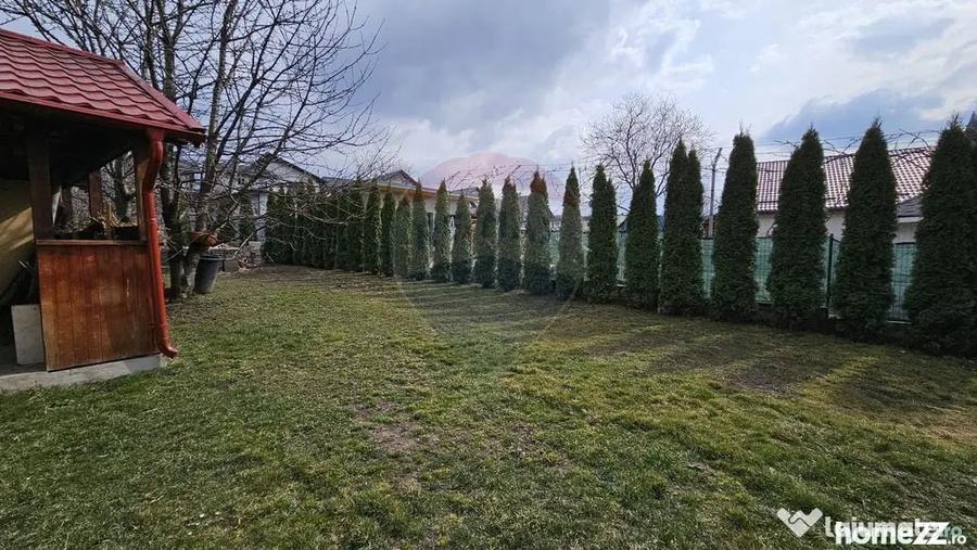 Casă cu 6 camere cu Teren 1000 Mp în Sfântu Ilie