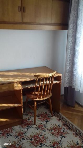 Apartament cu 3 camere decomandat în Complex Studențesc