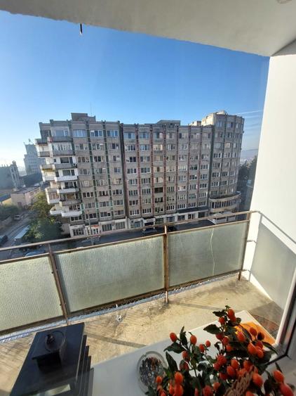 Apartament cu 2 camere decomandat în Sud