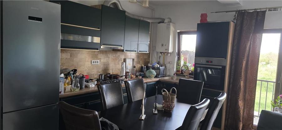 Apartament cu 3 camere decomandat, mobilat în Giroc — fotografia 1