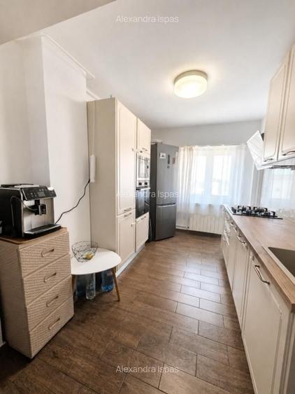 APARTAMENT DECOMANDAT 3 CAMERE & 2 BAI BLOC 1994 UNIRII - 2