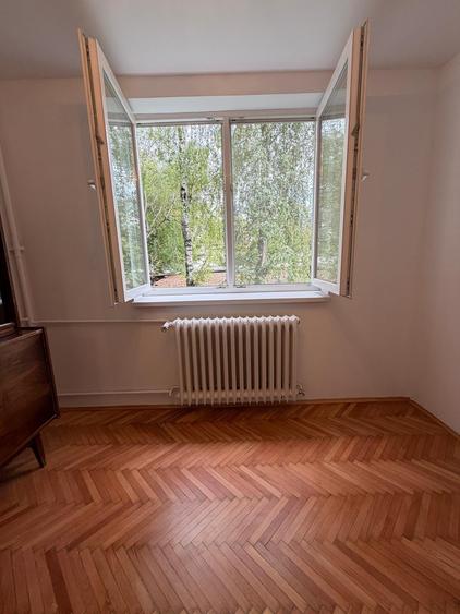 Apartament cu 3 camere decomandat, mobilat în Plopilor