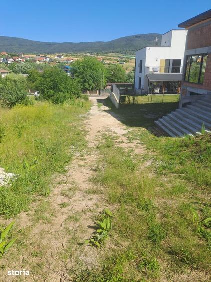 Teren de 1200 mp, în Central