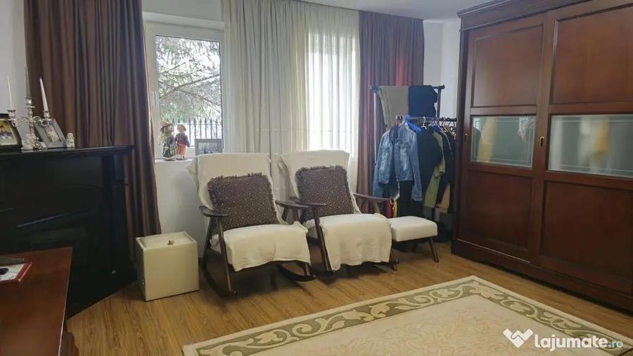 Casă cu 3 camere cu Teren 850 Mp în Pechea
