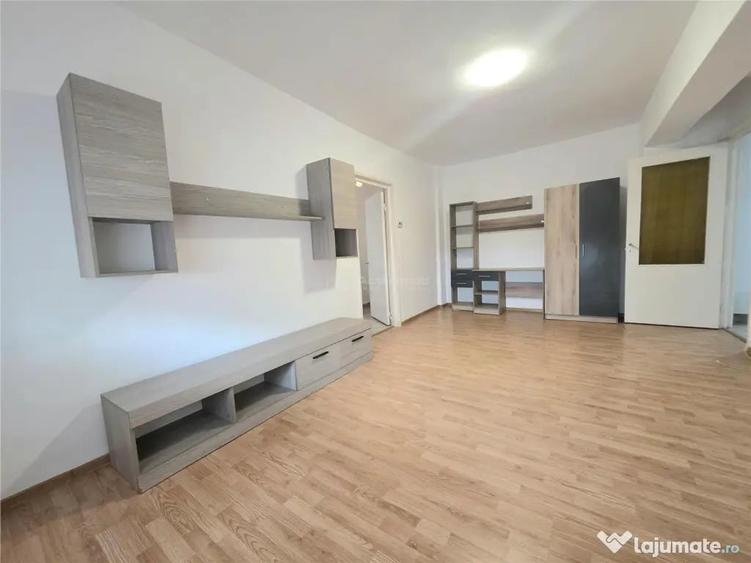 Apartament cu 2 camere semidecomandat în Unirii Nord