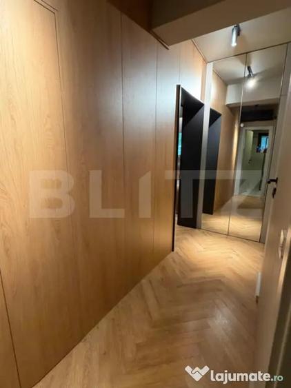 Apartament cu 4 camere decomandat în Est