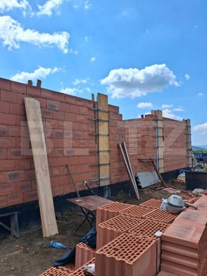 Casă individuală cu 4 camere cu Teren 460 Mp în Pietrăria
