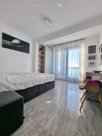 Apartament cu 2 camere semidecomandat, mobilat în Vest
