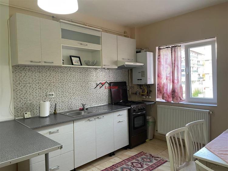 Apartament cu 2 camere semidecomandat în Florești