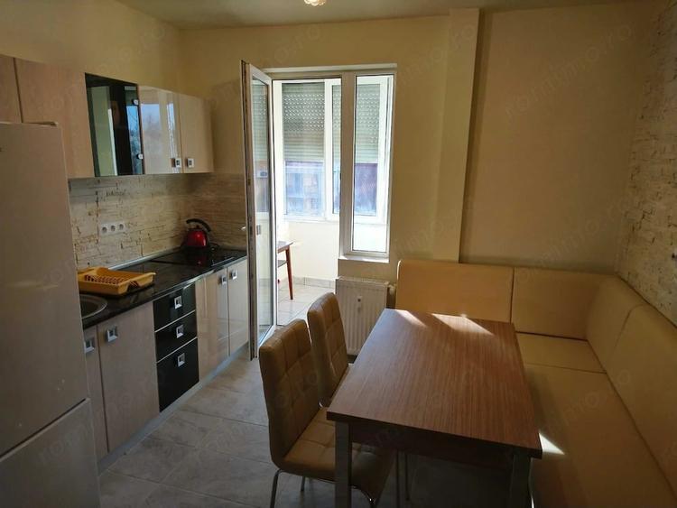 Apartament cu 3 camere decomandat în Tipografilor