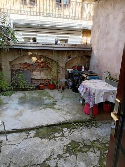 Garsonieră decomandată în Central