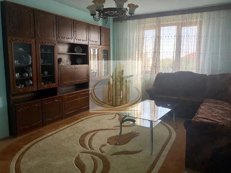 Apartament cu 4 camere decomandat în Mehala