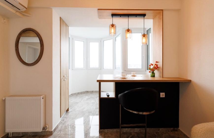 Apartament cu 2 camere semidecomandat, mobilat în P-ța Unirii