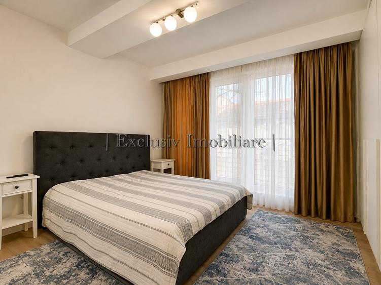 Apartament cu 3 camere decomandat în Casa de Cultură
