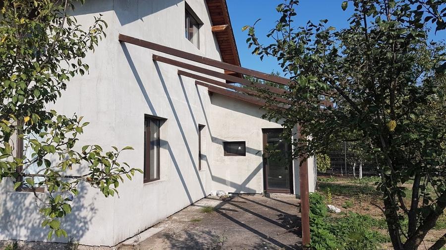 Casă cu 3 camere cu Teren 1300 Mp în Satulung