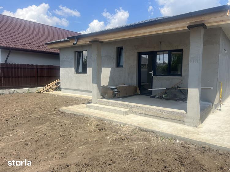 Casă cu 3 camere cu Teren 450 Mp în Vânători