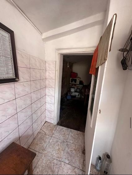 Casă individuală cu 5 camere cu Canalizare în Central
