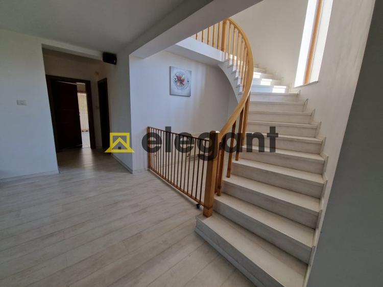 Casă individuală cu 5 camere cu Teren 256 Mp în Bariera Vâlcii