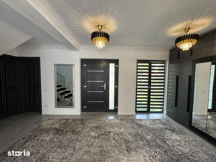 Casă cu 4 camere cu Teren 340 Mp în Central