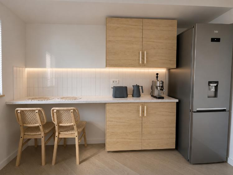 Direct proprietar -  3 camere decomandat Cortina North -  loc parcare inclus - 16