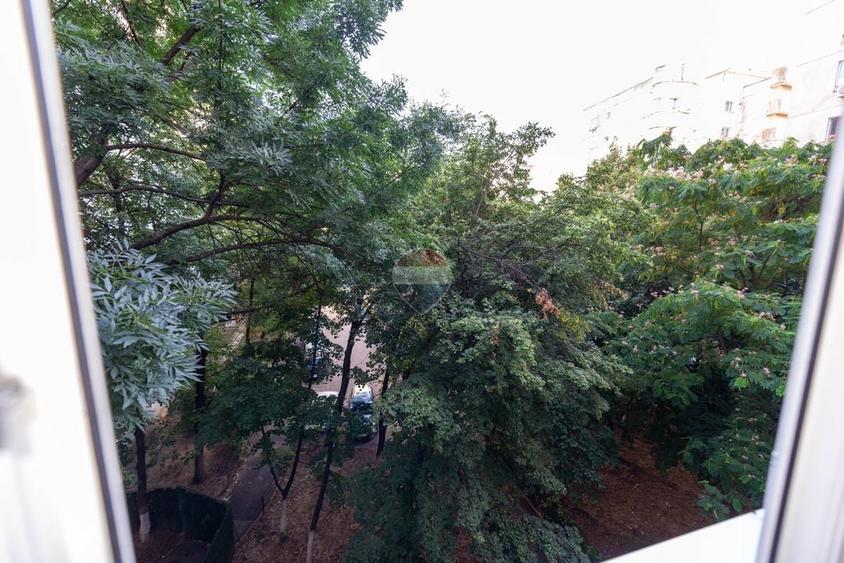 Apartament cu 2 camere semidecomandat, mobilat în Panduri