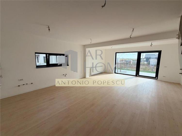 Duplex cu 4 camere cu Canalizare în Strejnicu