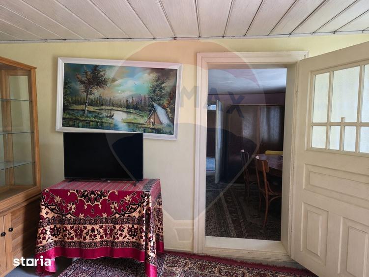 Casă cu 4 camere cu Teren 3686 Mp în Buciumi