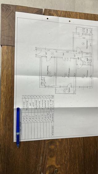 Apartament cu 3 camere decomandat în Drumul Taberei