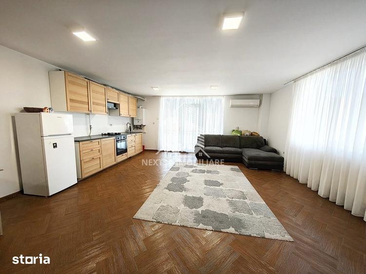 Apartament cu 4 camere în Central