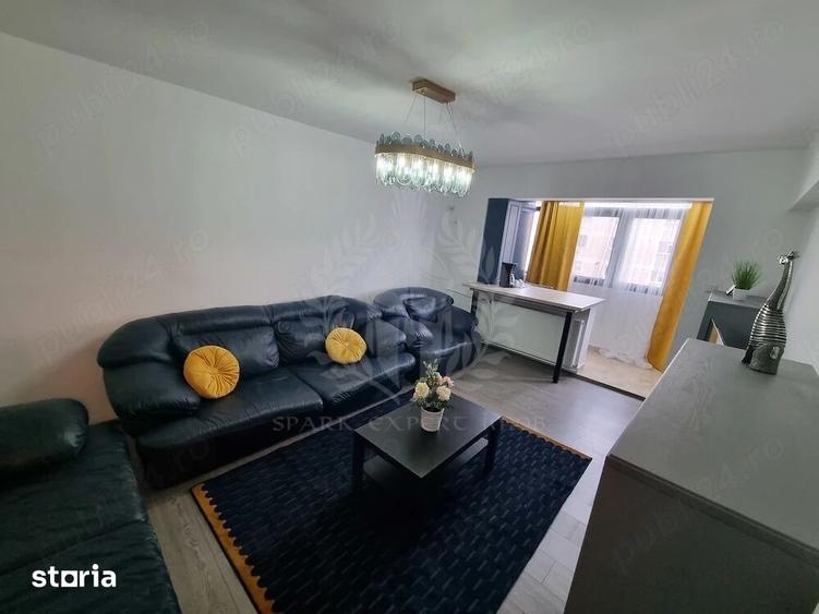 Apartament cu 3 camere decomandat, mobilat în Republicii