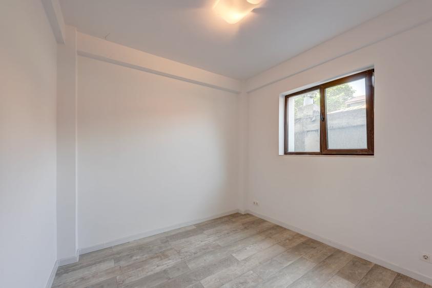 Apartament cu 2 camere semidecomandat în Turda