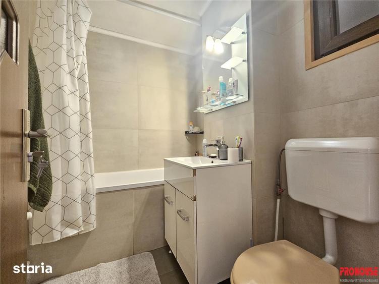 Apartament cu 2 camere decomandat în Cornișa