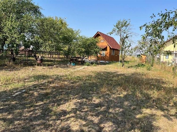 Casă individuală cu 2 camere cu Teren 1200 Mp în Mitocu Dragomirnei