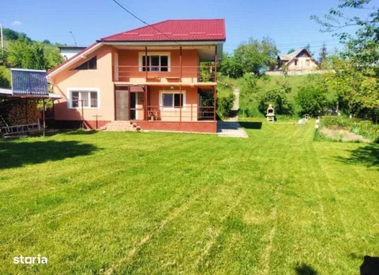 Casă cu 3 camere în Alexandru cel Bun