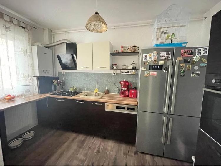 Apartament cu 2 camere semidecomandat în Florești