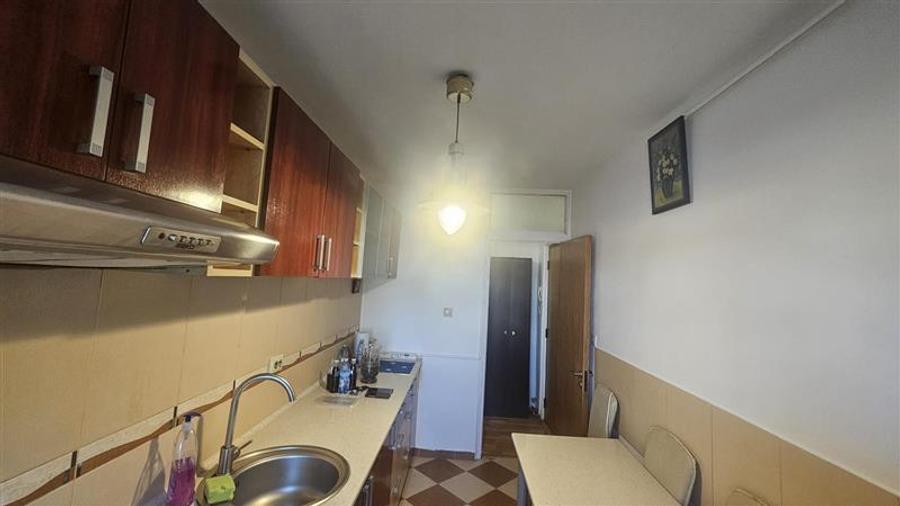 Apartament cu 2 camere decomandat, mobilat în Rahova
