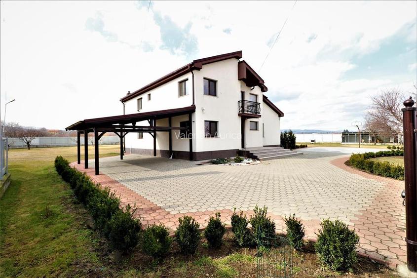 Casa com Cotesti, P+1, 190 mp utili, 2.795 mp teren, an 2013