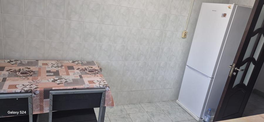 Apartament cu 2 camere decomandat în Buzaului