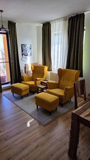 Apartament cu 4 camere decomandat, mobilat în Tineretului