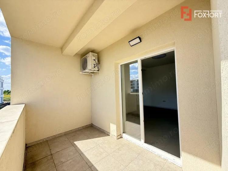 Apartament cu 3 camere semidecomandat în Torontalului