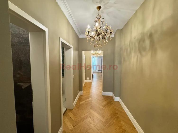 Apartament cu 2 camere decomandat, mobilat în Universitate