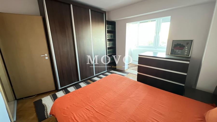 Apartament cu 3 camere decomandat, mobilat în Aradului