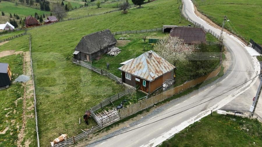 Teren Construcții intravilan de 1500 mp, în Măguri