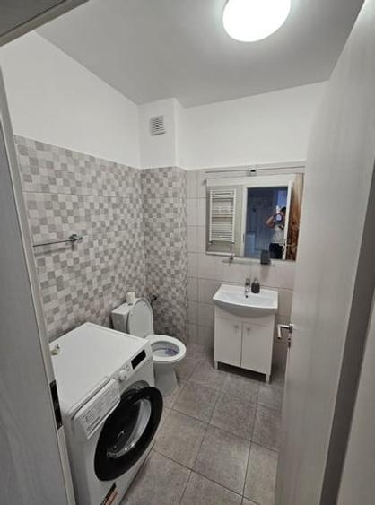 Apartament cu 2 camere decomandat, mobilat în Berceni