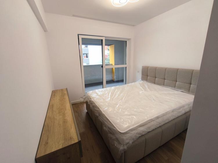 Apartament cu 2 camere decomandat în Costin Georgian