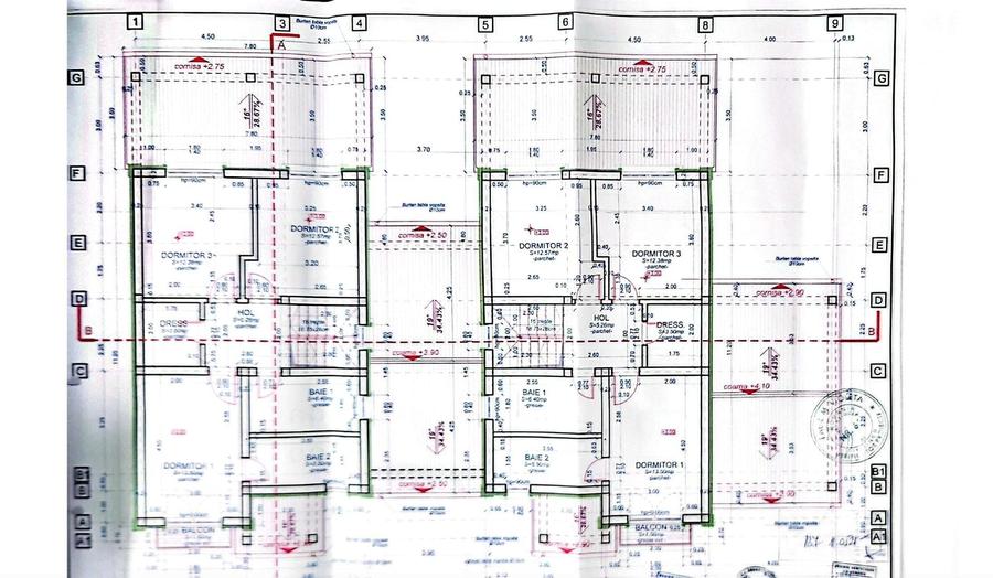 Duplex cu 5 camere cu Canalizare în Nord