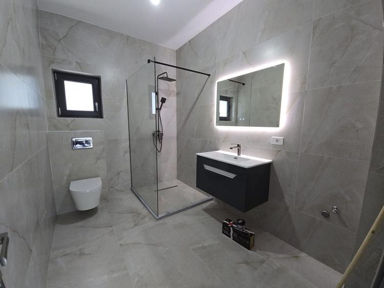 Casă individuală cu 3 camere cu Canalizare în Berceni