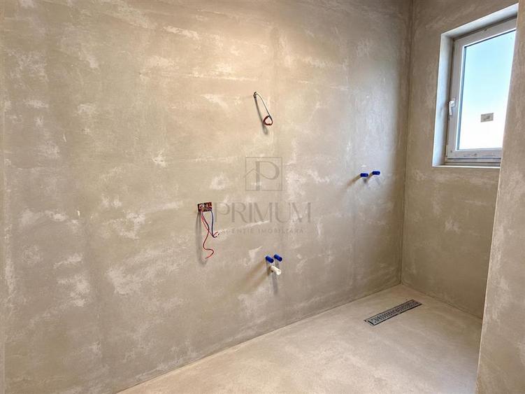 Duplex cu 3 camere cu Canalizare în Moșnița Nouă