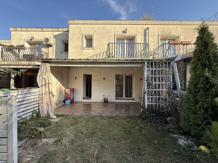Casă individuală cu 3 camere cu Piscina în Ștefăneștii de Jos