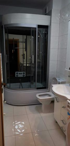 Apartament cu 3 camere semidecomandat în Tomis Plus